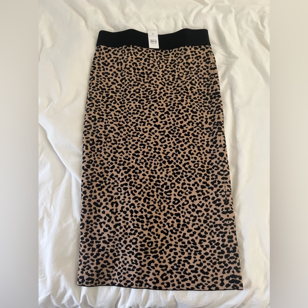 Sweater pencil skirt